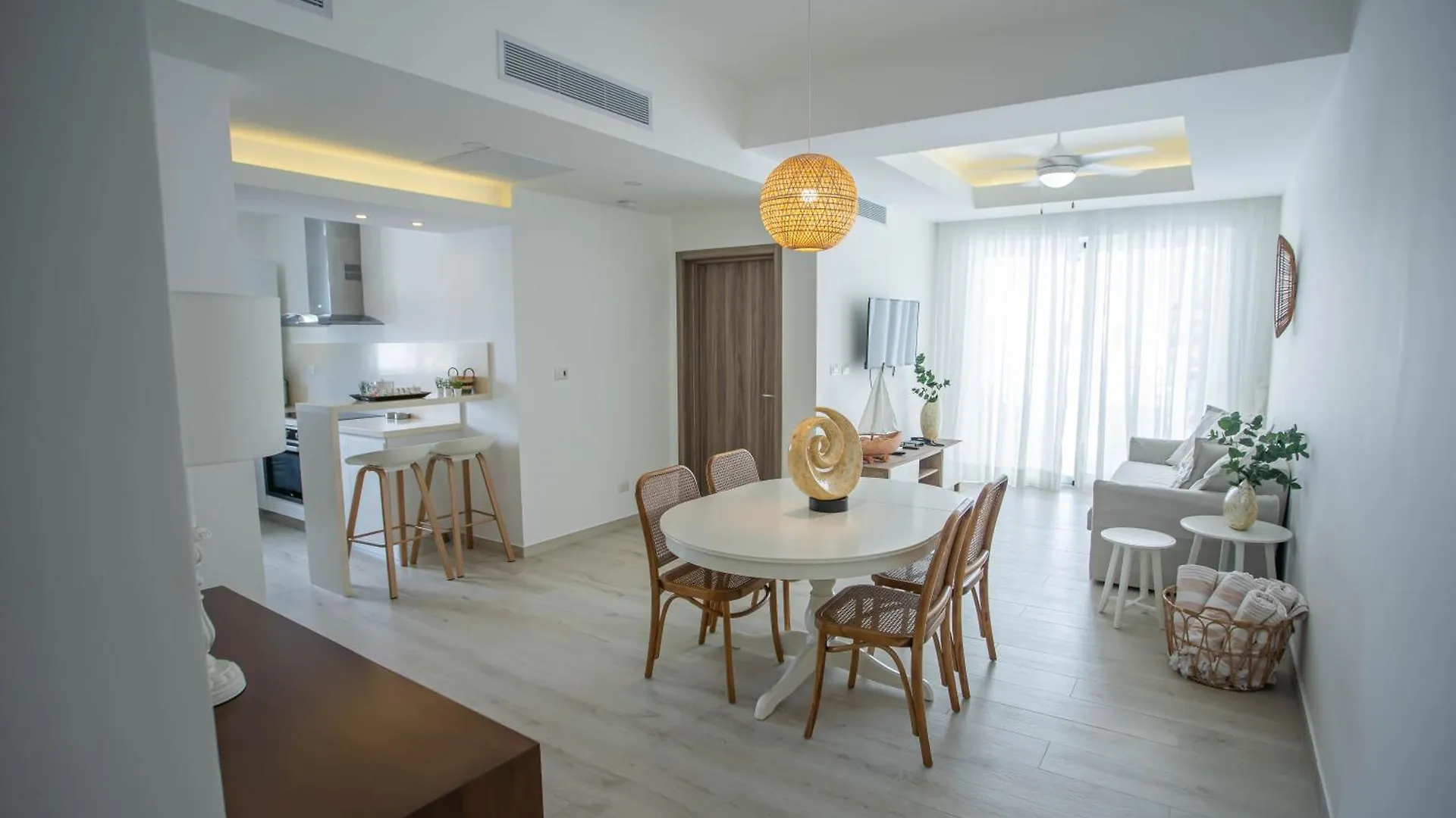 Xeliter Playa Coral, Bavaro Punta Cana Apartment